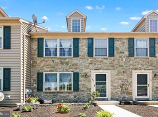 27 King Ct, Elizabethtown, PA 17022