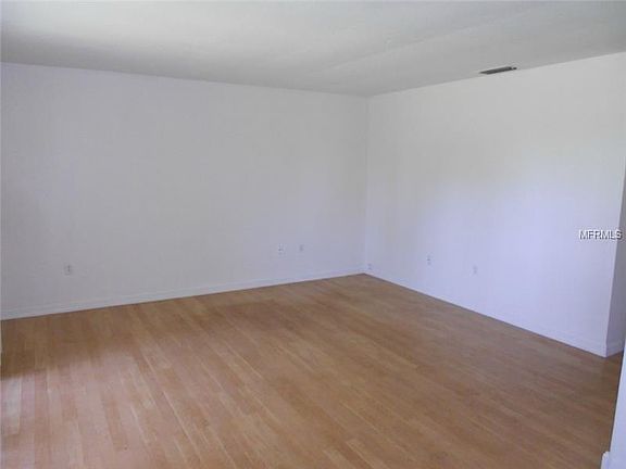 3rd image of 4134 Yellow Pine Ln #301