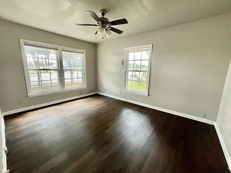 5101A Guadalupe St W — Photo 15