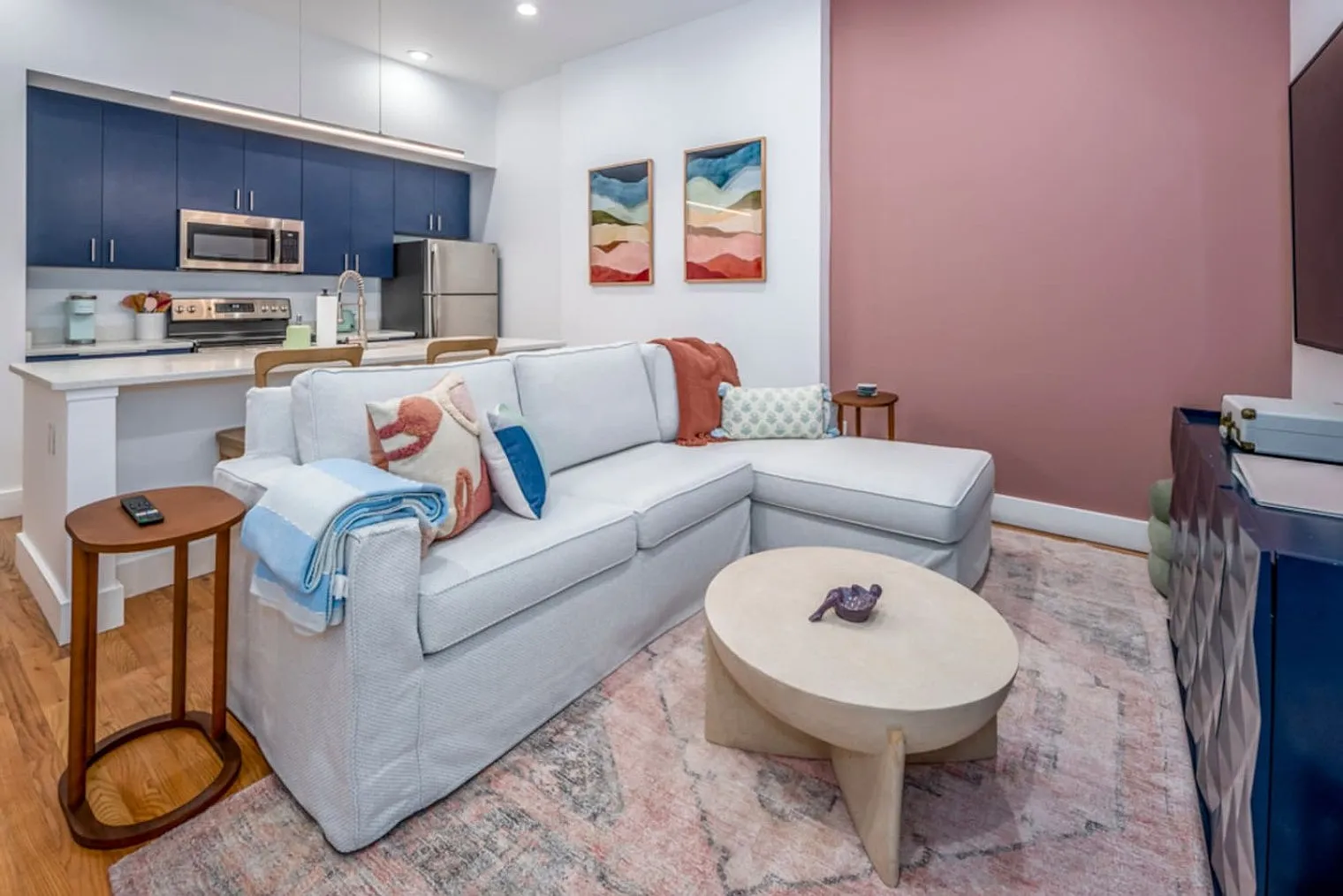 1 bed, 1.0 bath, 1797 sqft, $1,672 — Photo 3