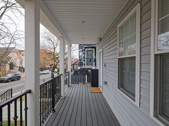 5th image of 81 N Grove St Floor 3
