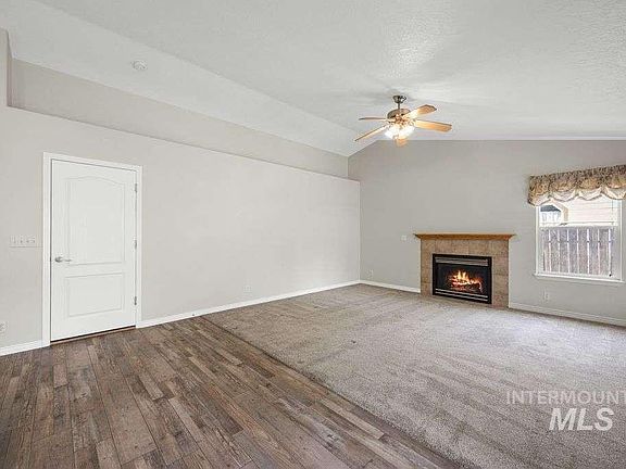 5th image of 2292 N Siesta Way