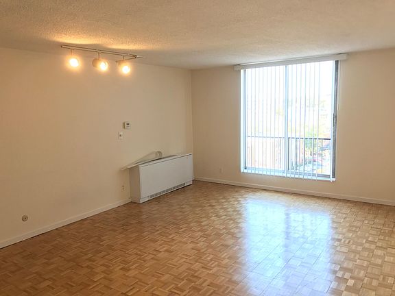 2nd image of 33 Pond Ave #B810