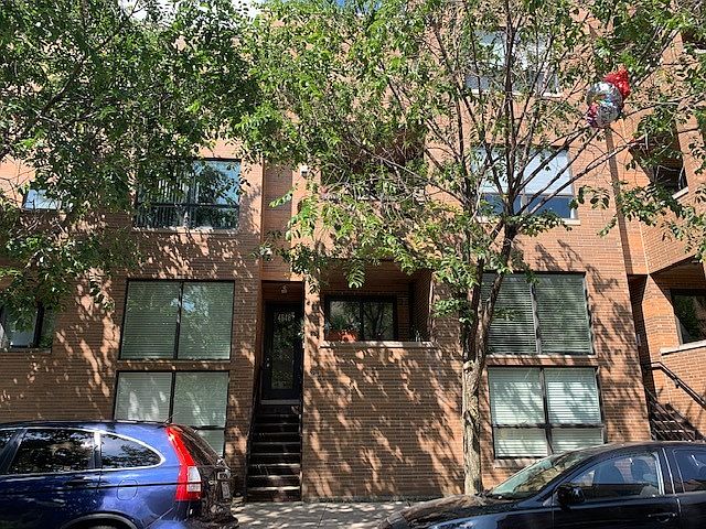 1st image of 4648 N Winthrop Ave #3B