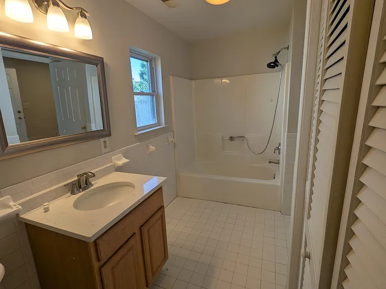 380 Ocean Ave #1 — Photo 8