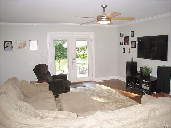 3rd image of 461 Mill Stone Dr