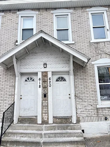 618-620 W Chew St Photo 1