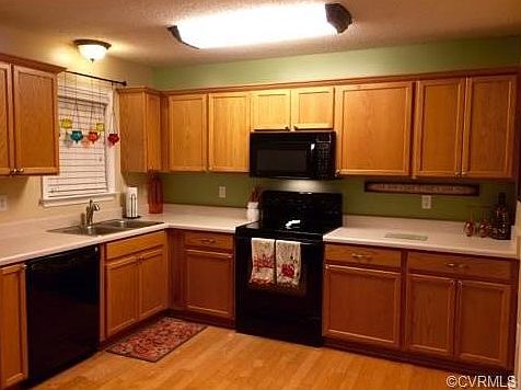 5th image of 6381 Yellowrose Ln
