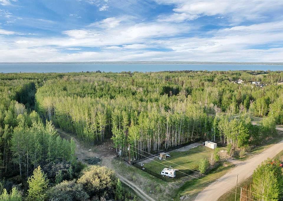 1st image of 36 Village West Estates Rural Wetaskiwin #10