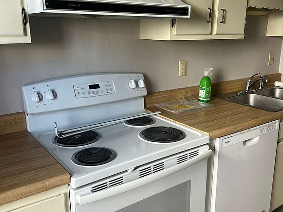 5th image of 192 York St APT 10