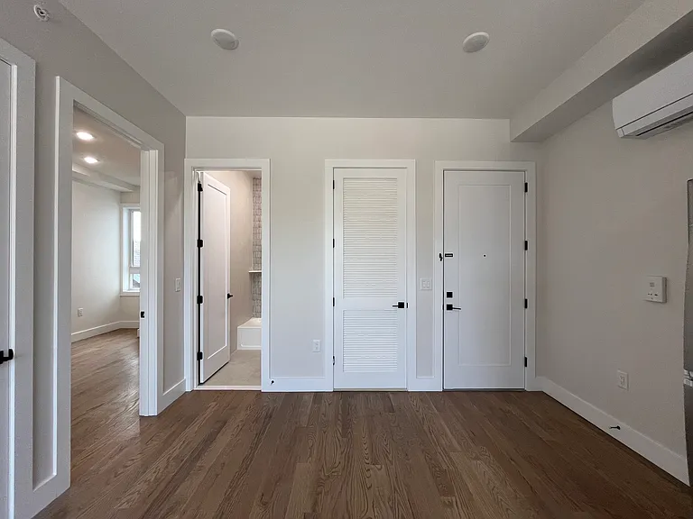 40 Lembeck Ave #3O6 — Photo 5