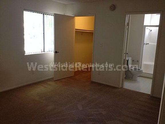 5th image of 1611 Camden Ave APT 101