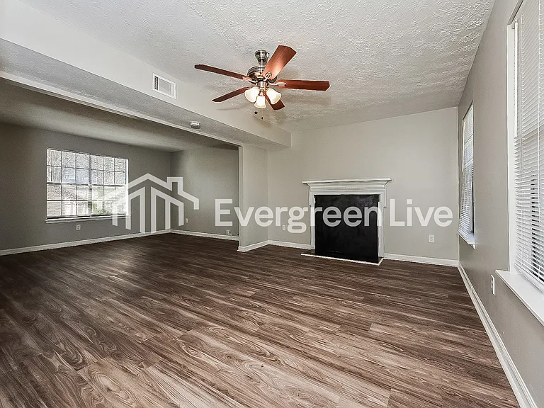 6698 Bent Creek Dr — Photo 9