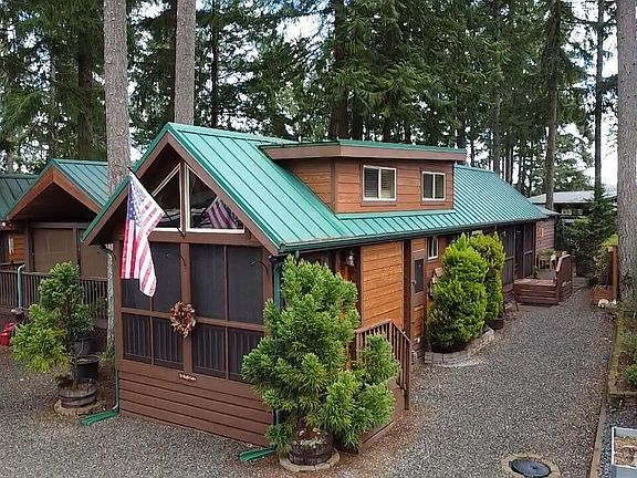 2nd image of 1546 Reservation Road SE #257