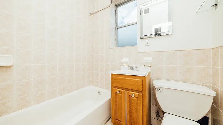 Rented by Nooklyn NYC LLC | media 10