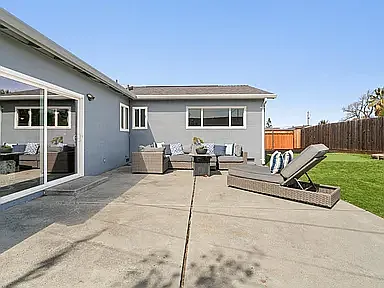 1542 Trevor Dr — Photo 30