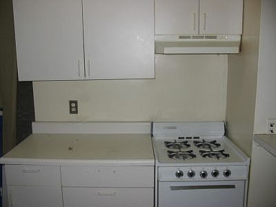 4th image of 422 E 58th St APT 3C