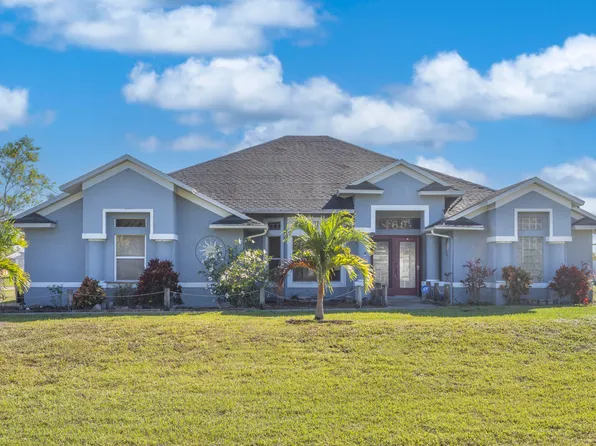 460 SW Rad Court, Port St Lucie, FL 34953