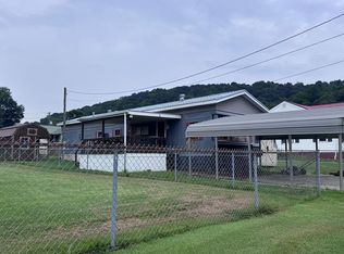 115 E Pollock Street, Paden City, WV 26159
