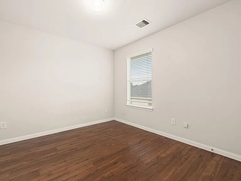 21415 Partha Way — Photo 26