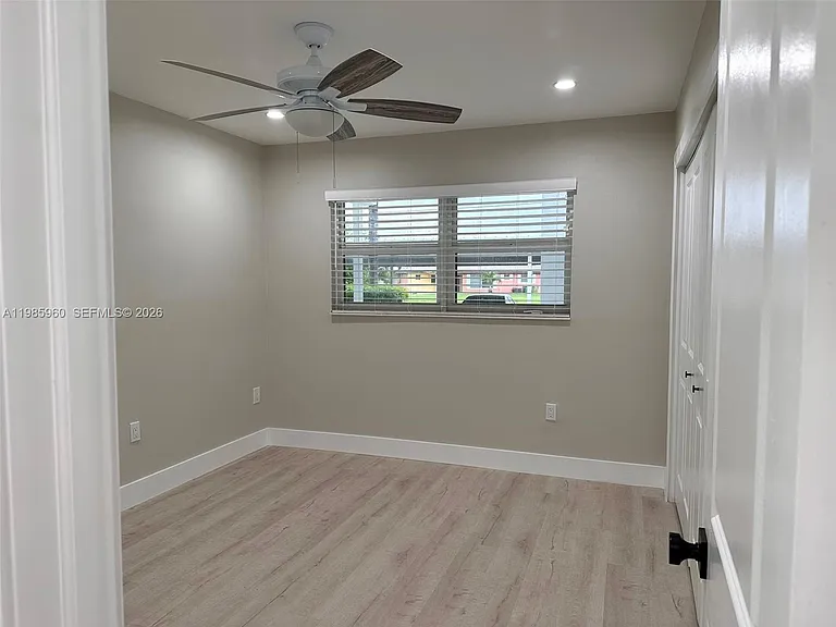 708 Victoria Dr #101 — Photo 8