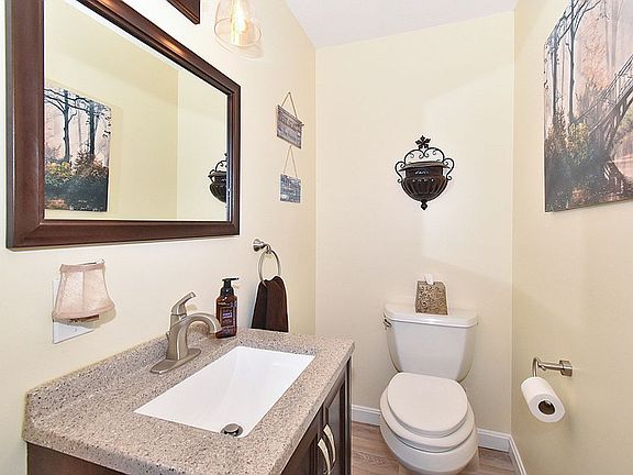 4th image of 18 Pepin St APT A1