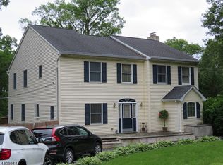 6 Valhalla Way, Rockaway, NJ 07866