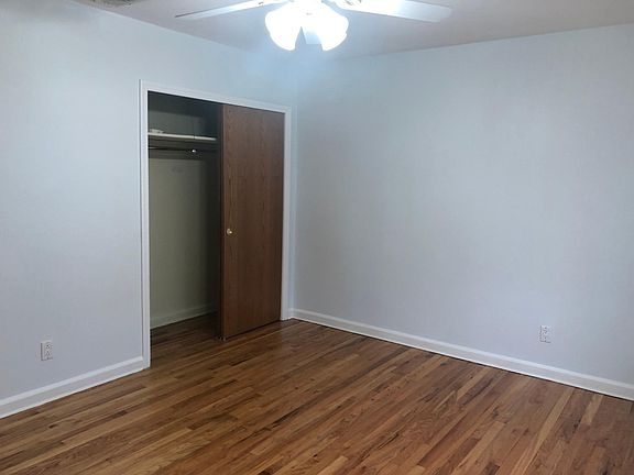 5th image of 60 Ivy Pl