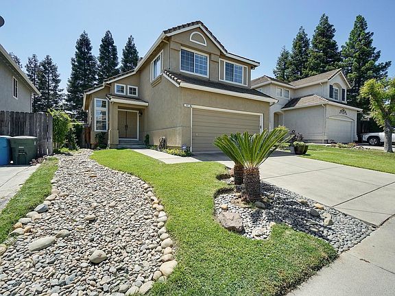 2nd image of 442 Rolling Oak Dr