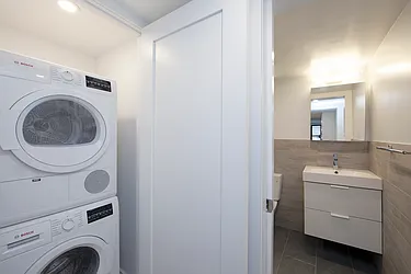 Rented by R New York