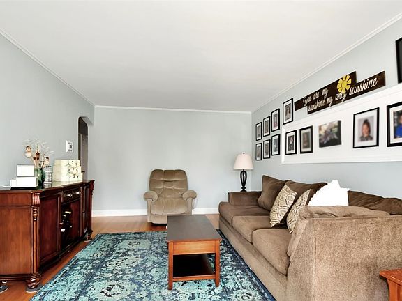 3rd image of 4335 W Kathleen Ln