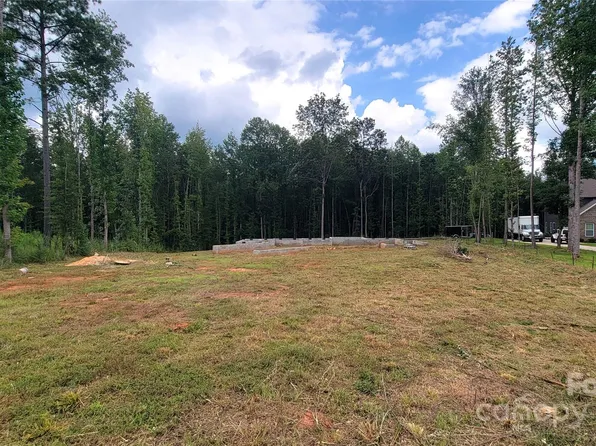 4299 Brandy Creek Ct, Clover, SC 29710