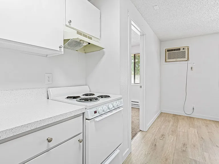 Roosevelt Apartments — Photo 14