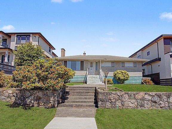 2nd image of 4843 Venables St