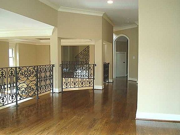 2nd image of 110 Stone Pond Ln