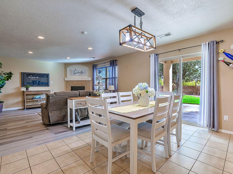 1st image of 2831 Violeta Cir SE