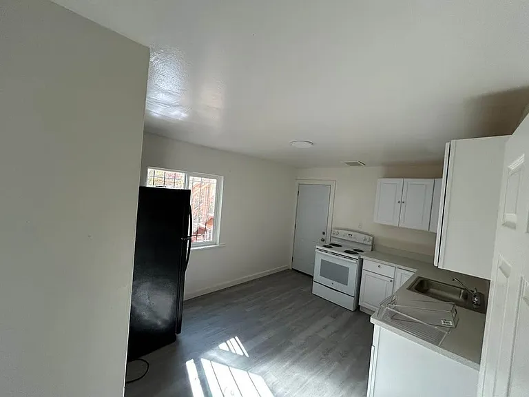 2324 92nd Ave #2326 — Photo 2