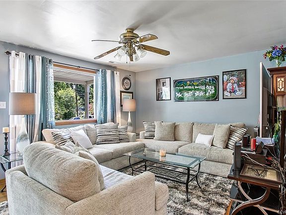 2nd image of 3110 Amanda Dr