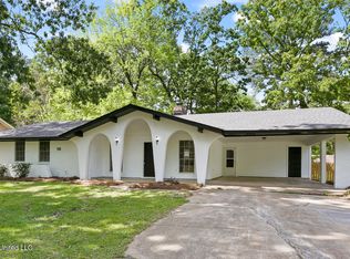 109 Forest Point Dr, Brandon, MS 39047
