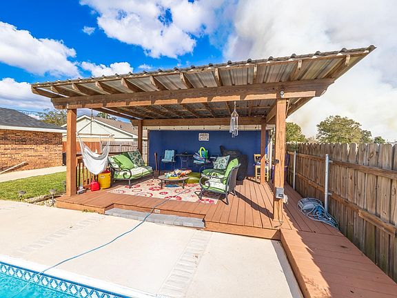 5th image of 117 Elm Dr