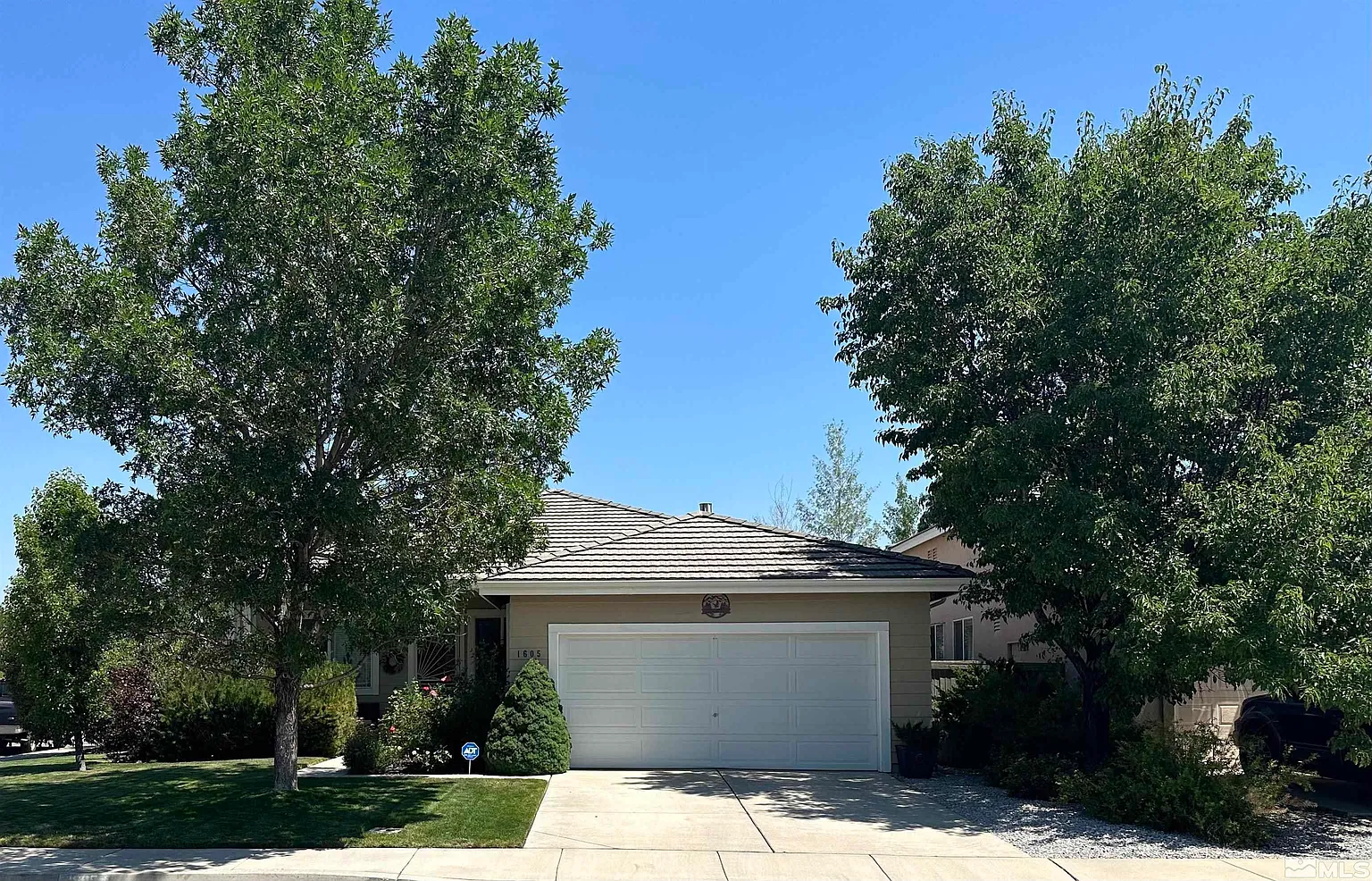 1605 Brentford Way photo 1