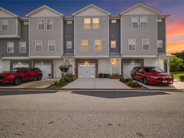 4310 Pinter Ln, Norfolk, VA 23518