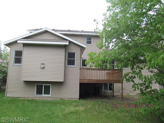 2nd image of 5242 Green Pine Ct SE