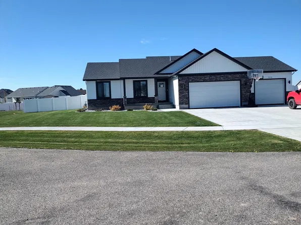 5210 Williams Way, Iona, ID 83427