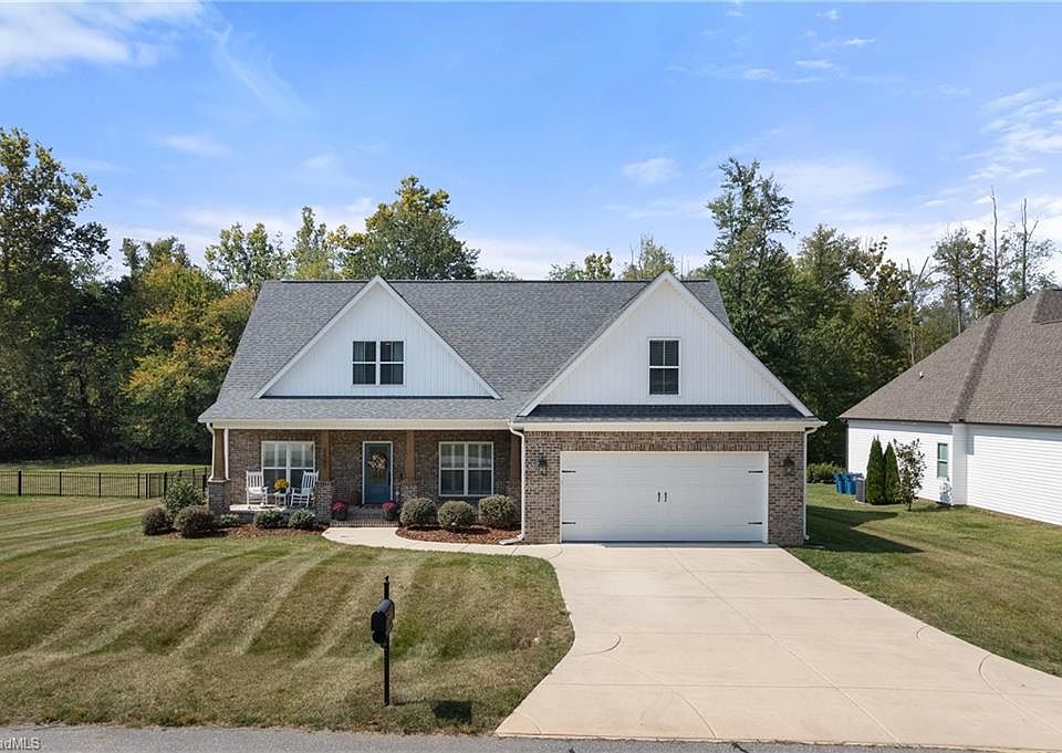 1st image of 7507 Monty Dr