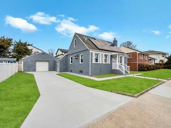 60 Herbert Herbert Avenue, Elmont, NY 11003