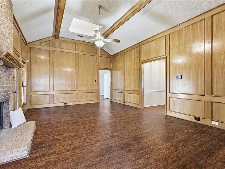 1774 Clydesdale Dr — Photo 7