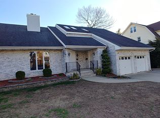 46 Kossuth St, Wallington, NJ 07057