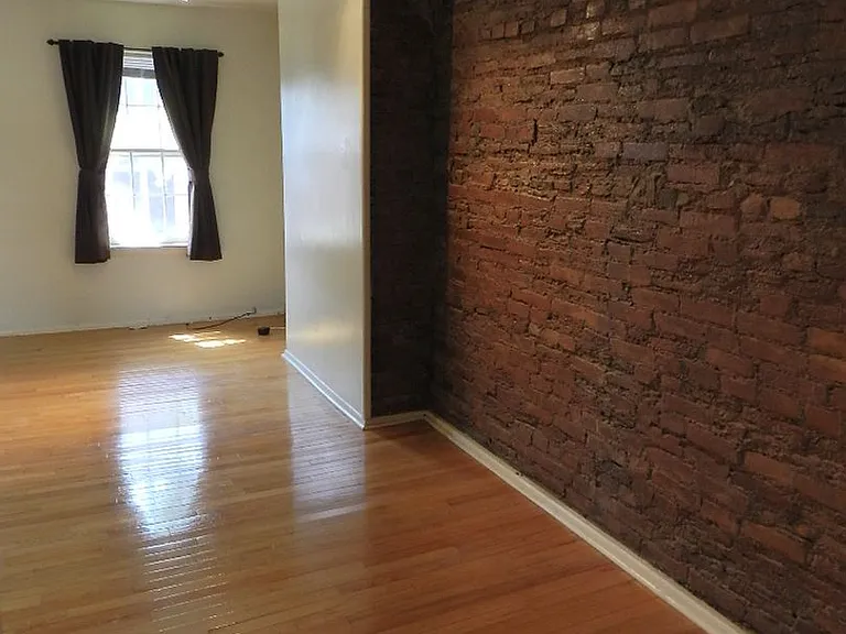 511 S 15th St #2R — Photo 5