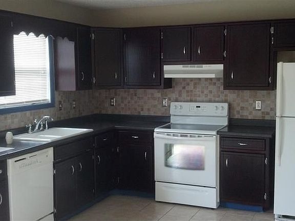 4th image of 40 Lindbergh Ave